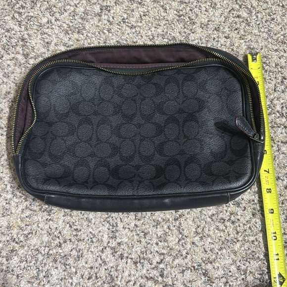 Coach Pouch - Picture 7 of 7
